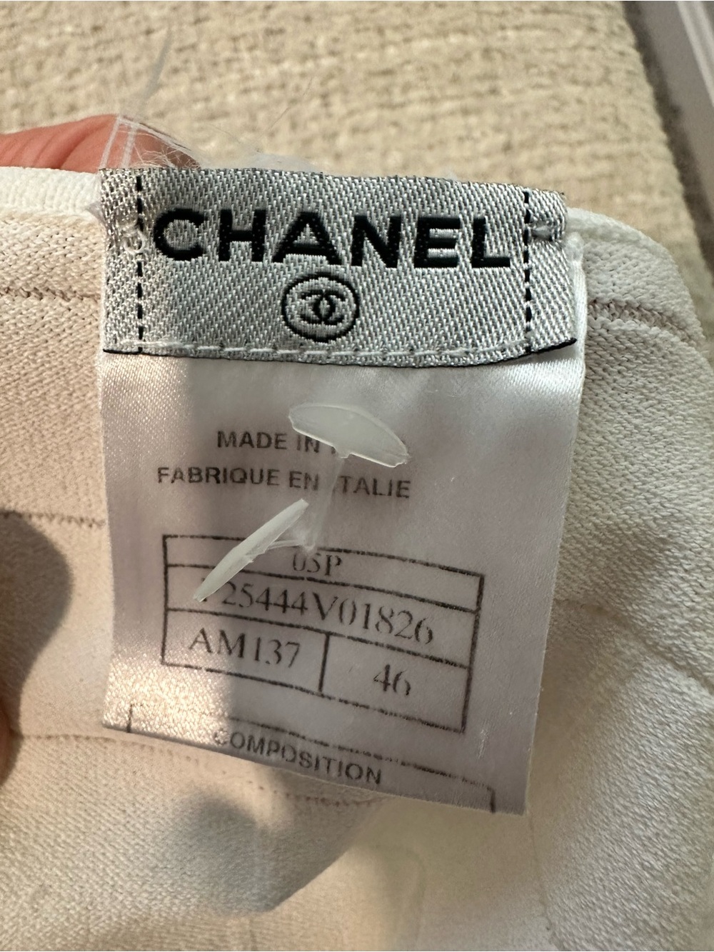 CHANEL Classic White Grid-
Texture Short Sleeve Top - Picture 6 of 9